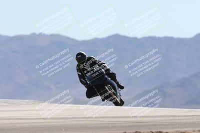 media/Oct-13-2025-Moto Forza (Mon) [[a66d839500]]/3-B Group/Session 4 (Turn 9)/